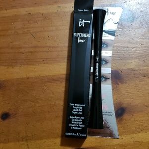 it cosmetics Makeup - Brand new full size superhero eyeliner it cosmetics Makeup - Brand new full size superhero eyeliner